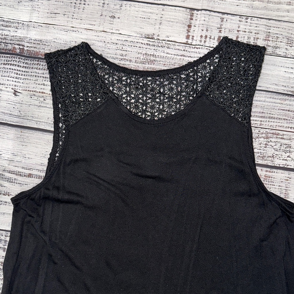 Old Navy Black‎ Sleeveless Lace Blouse Sz. M